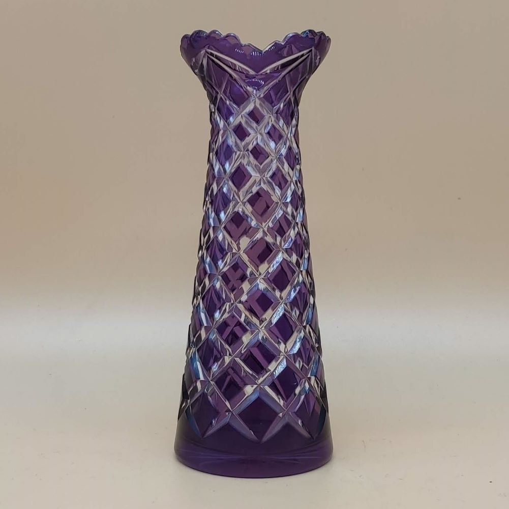 Starožitná sklenená váza fialová